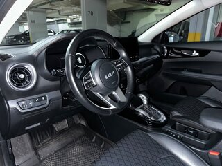 2021 Kia K3 II, чёрный, 2175000 рублей, вид 4