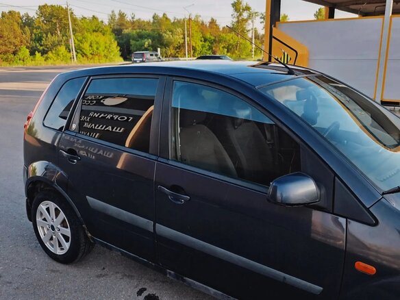2007 Ford Fiesta Mk5, серый, 300000 рублей - вид 8