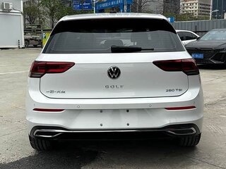 2022 Volkswagen Golf VIII, белый, 1778351 рублей, вид 5