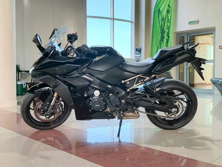 2022 Suzuki GSX-S 1000 GT, чёрный, 1080000 рублей, вид 2