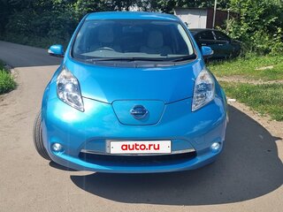 2011 Nissan Leaf I (ZE0/AZE0), синий, 700000 рублей, вид 2