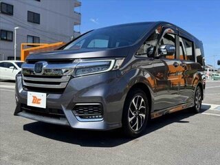 2022 Honda Stepwgn Spada V Рестайлинг, серый, 1900000 рублей, вид 2