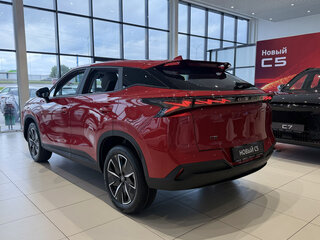 2026 Omoda C5 II, красный, 2399000 рублей, вид 5