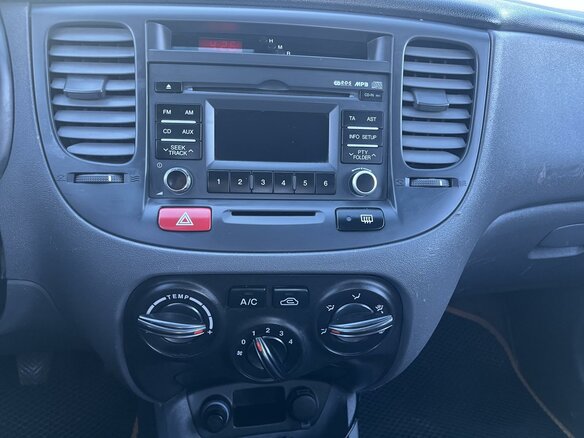 2010 Kia Rio II Рестайлинг, серебристый, 449000 рублей - вид 12