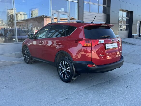 2015 Toyota RAV4 IV (XA40), красный - вид 13