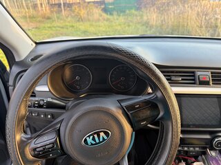 2019 Kia Rio X-Line IV, серебристый, 1700000 рублей, вид 3