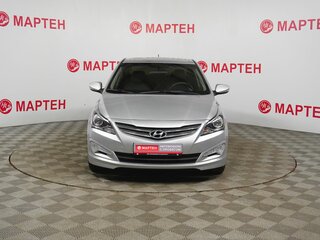 2016 Hyundai Solaris I Рестайлинг, серебристый, 899000 рублей, вид 2