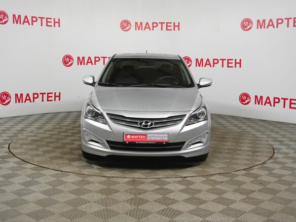 2016 Hyundai Solaris I Рестайлинг, серебристый - вид 2
