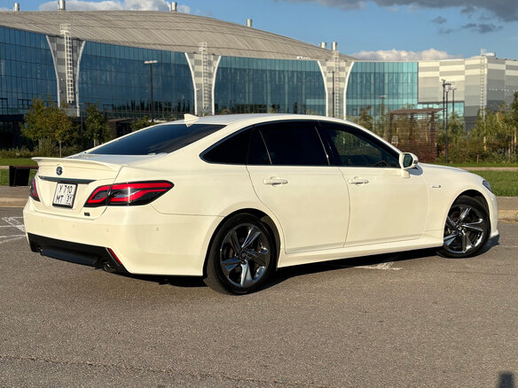 2018 Toyota Crown XV (S220), белый, 2950000 рублей - вид 3