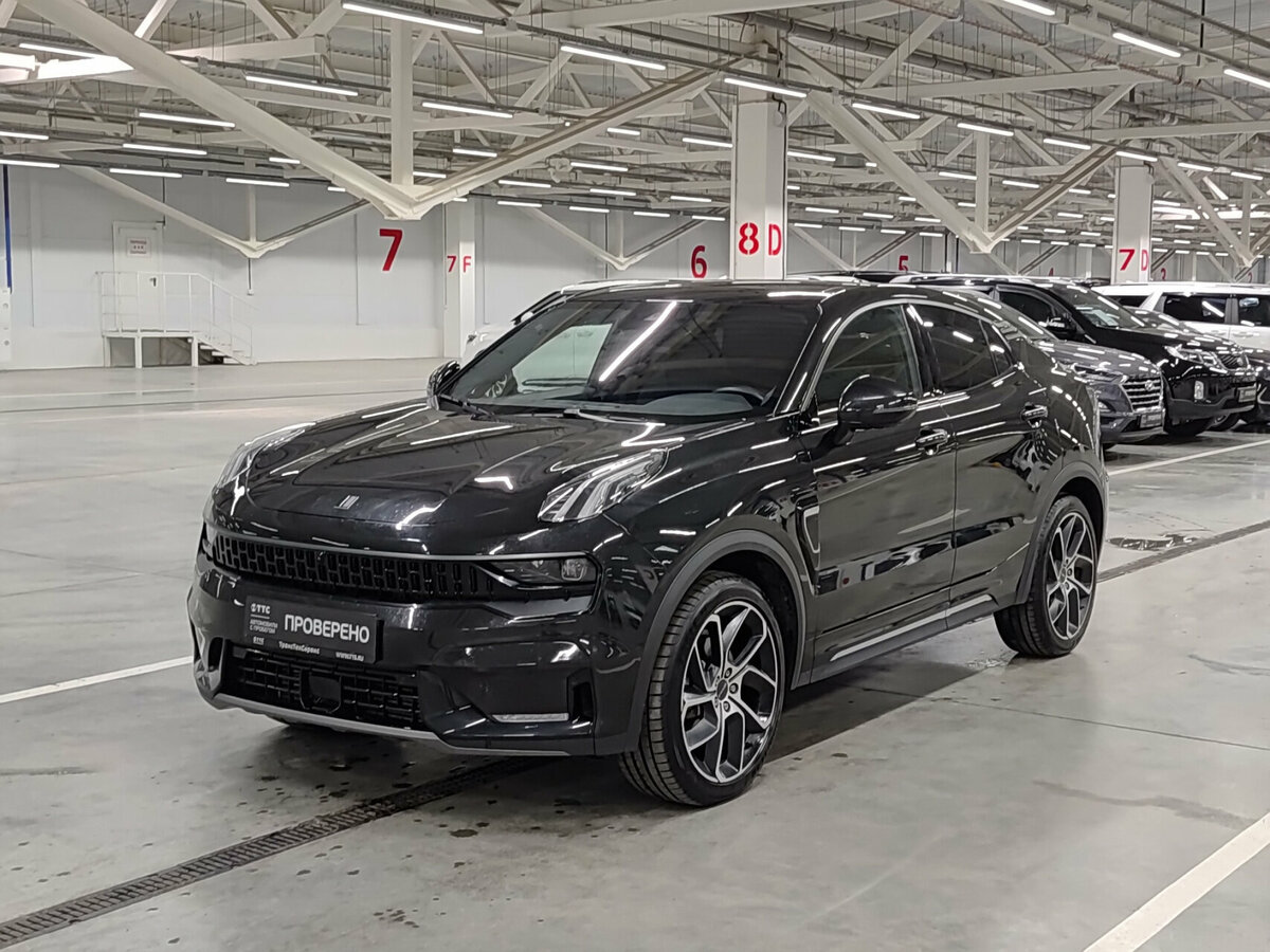 Открыть фотографии: Lynk & Co 05