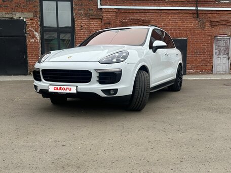 2015 Porsche Cayenne Diesel II Рестайлинг (958), белый, 3942000 рублей, вид 3