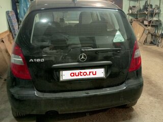 2012 Mercedes-Benz A-Класс 180 II (W169) Рестайлинг, чёрный, 650000 рублей, вид 2