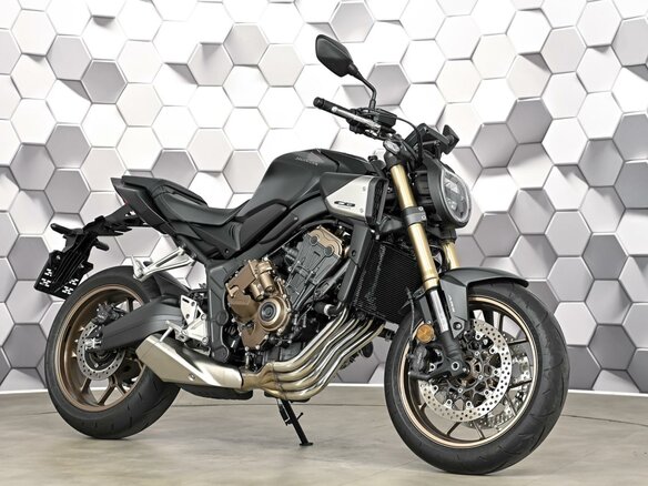 2026 Honda CB 650R, чёрный, 1277000 рублей
