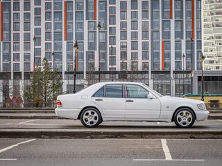 1995 Mercedes-Benz S-Класс 320 III (W140) Рестайлинг, белый, 1000000 рублей, вид 5