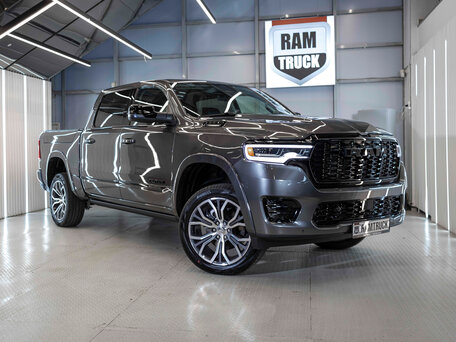 2026 Ram 1500 Crew Cab V Рестайлинг, серый, 10490000 рублей, вид 1