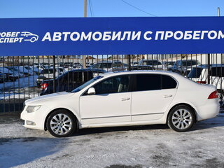 2011 Skoda Superb II, белый, 750000 рублей, вид 3