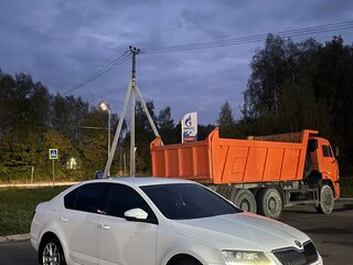 2017 Skoda Octavia III (A7), белый, 1550000 рублей, вид 3