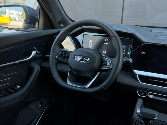 2024 Geely Monjaro (Xingyue L) I, серый, 4041000 рублей - вид 18