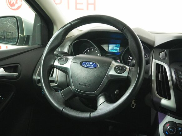 2011 Ford Focus III, серебристый, 937000 рублей - вид 16