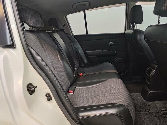 2006 Nissan Tiida I, белый, 480000 рублей - вид 20