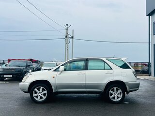 2002 Toyota Harrier I (XU10) Рестайлинг, белый, 1049000 рублей, вид 3