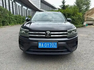 2022 Volkswagen Tharu I, чёрный, 1630300 рублей, вид 2