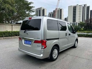 2015 Nissan NV200, серебристый, 1300000 рублей, вид 4