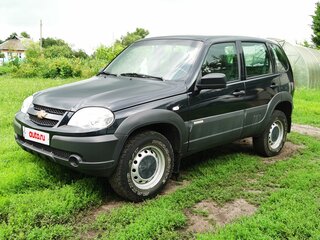 2016 Chevrolet Niva I Рестайлинг, чёрный, 700000 рублей, вид 1