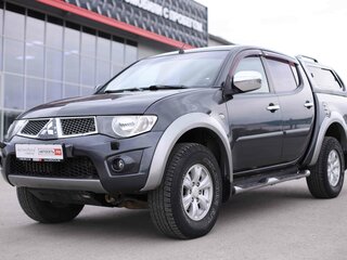 Mitsubishi L200 IV
