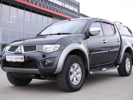Mitsubishi L200 IV