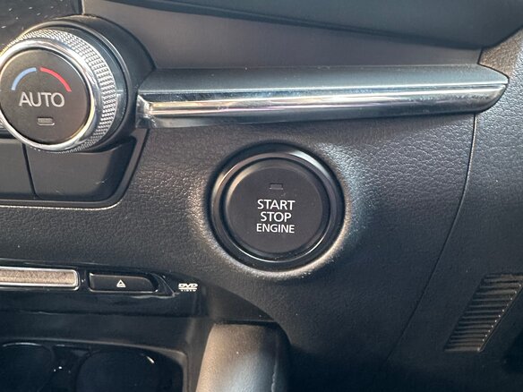 2021 Mazda 3 IV (BP), чёрный, 1650000 рублей - вид 14
