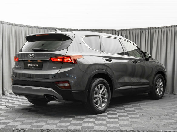 2019 Hyundai Santa Fe IV, серый, 2840000 рублей - вид 4