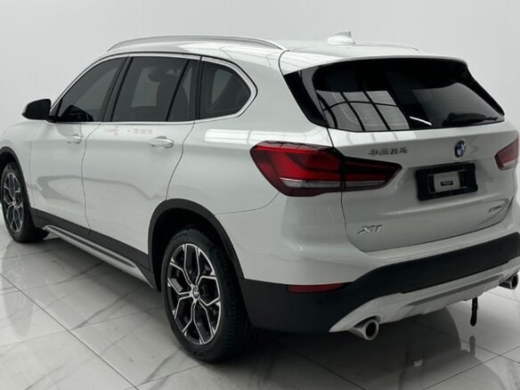 2022 BMW X1 Long 20Li sDrive II (F48) Рестайлинг, белый, 2590000 рублей - вид 5