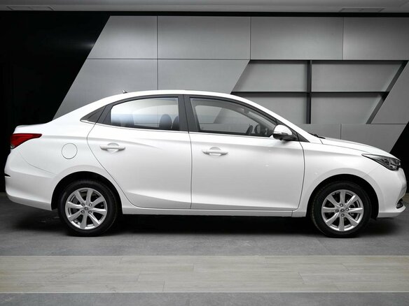 2024 Changan Alsvin, белый, 1889900 рублей - вид 3