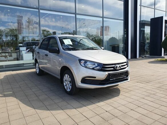 2026 Lada (ВАЗ) Granta I Рестайлинг, серебристый, 1088000 рублей - вид 2