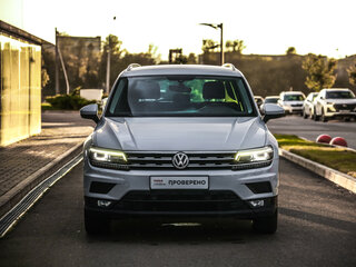 2018 Volkswagen Tiguan II, белый, 2325000 рублей, вид 4
