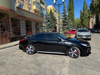 2016 Kia Optima IV, чёрный, 1800000 рублей, вид 3