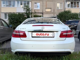 2010 Mercedes-Benz E-Класс 250 5G-Tronic IV (W212, S212, C207), белый, 1785000 рублей, вид 3