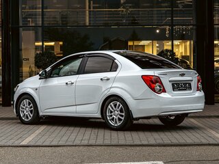 2012 Chevrolet Aveo II, серебристый, 695000 рублей, вид 4