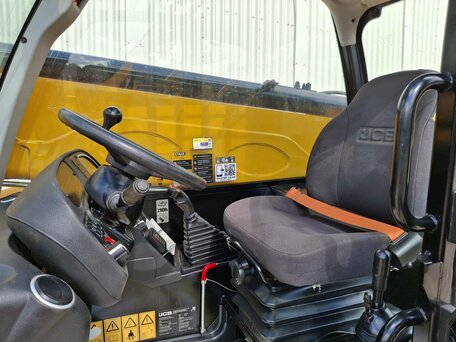 2025 JCB 535-95, золотистый, 14239000 рублей, вид 4