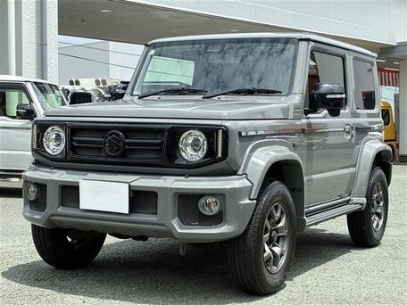 Suzuki Jimny IV