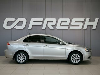 2013 Mitsubishi Lancer X Рестайлинг, серебристый, 990000 рублей, вид 4
