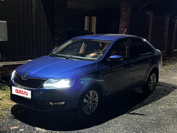 2019 Skoda Rapid I Рестайлинг, синий, 1600000 рублей - вид 1