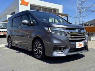 2022 Honda Stepwgn Spada V Рестайлинг, серый, 1900000 рублей, вид 1