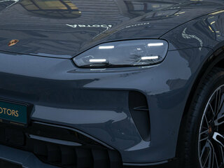 2026 Porsche Cayenne Electric IV, серый, 23990000 рублей, вид 5