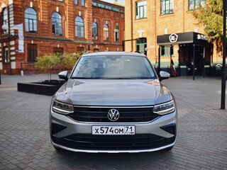 2020 Volkswagen Tiguan II Рестайлинг, серый, 2550000 рублей, вид 2