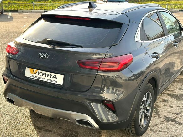 2021 Kia XCeed I, серый, 1630000 рублей - вид 12