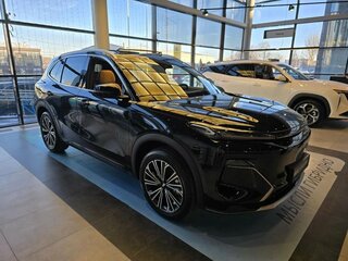 2026 Geely EX5 Гибрид EM-R, чёрный, 3829990 рублей, вид 2