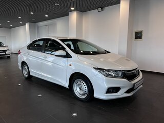 Honda Grace I Рестайлинг