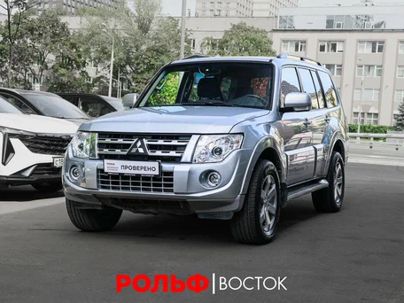 Mitsubishi Pajero IV Рестайлинг 1
